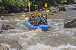 The most favourite activities in Bali. Ayung river Bali rafting. Enjoy 2 hours on the river, with our profesional rafting guides that will accompany you to explore the natural beauty of Ayung river. Book Now!

RSV: +6281805638484
www.ubudraftingbali.com

#ubudrafting #raftingbali #baliadventure #balitrip #balitravel #balivacation #liburankebali #balitour #visitbali #explorebali #balitraveller #balikembali #balilife #ubud #rafting #bali